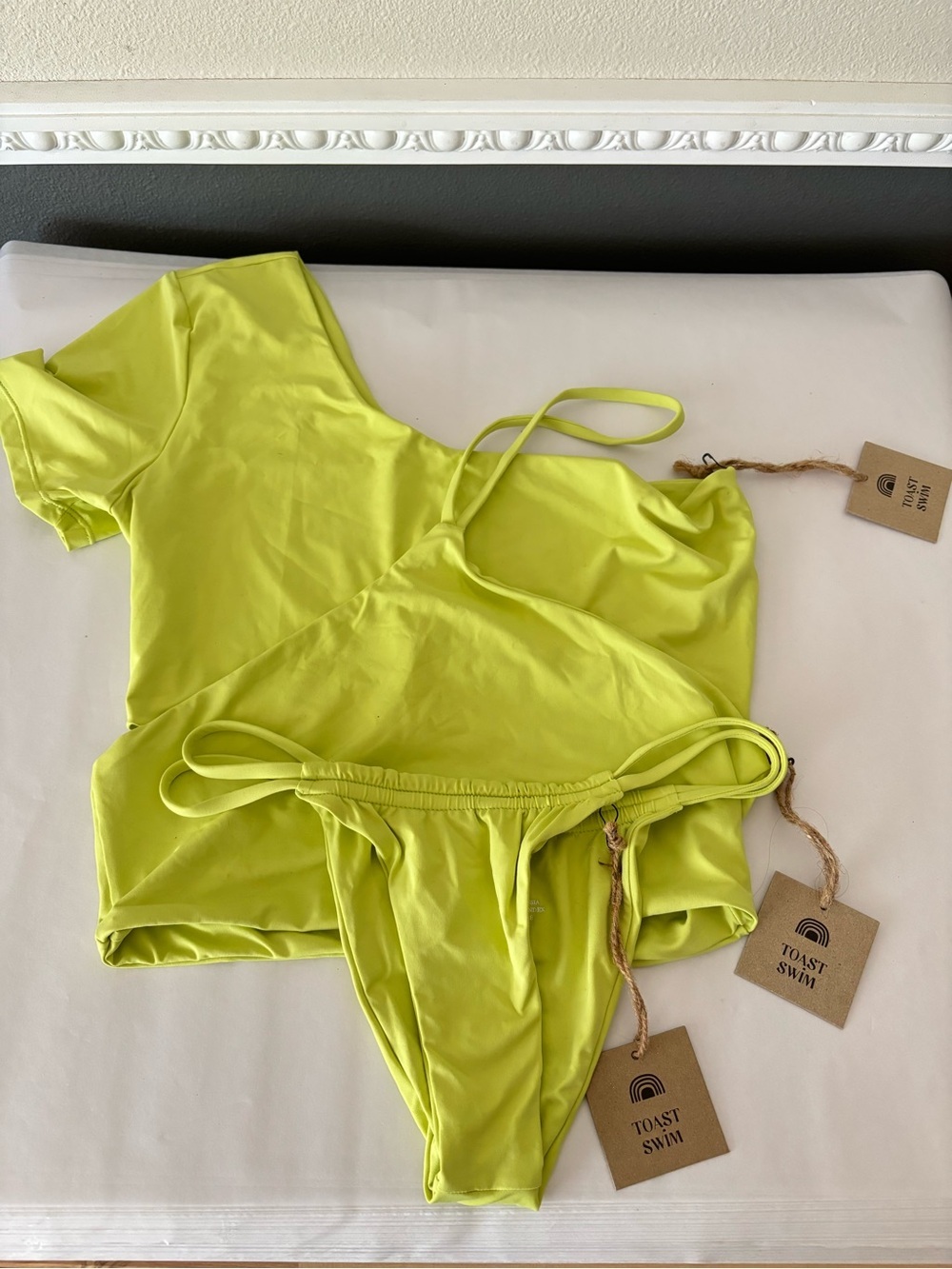 NWT Toast Swim Women's Bikini 3-PIECE Swim Set Neon Yellow One-Shoulder Green